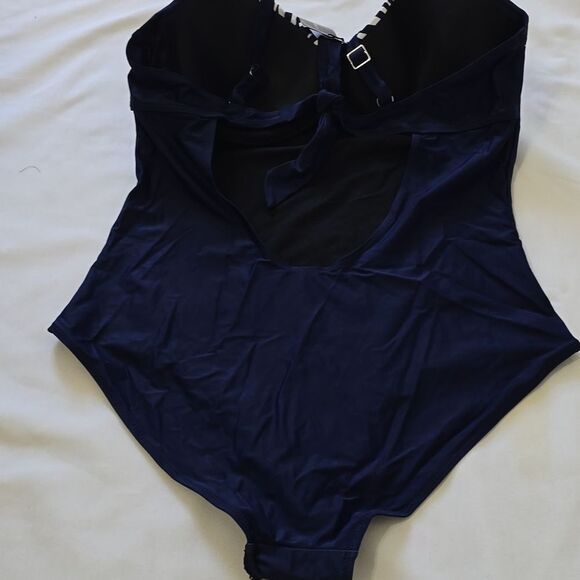 LE BESSI Navy and Pink Floral One Piece Swimsuit Sizr 50(See Meassurments) - Picture 3 of 10